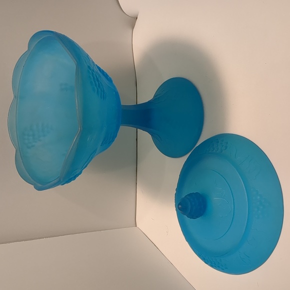 Vtg Indiana Glass frosted blue Pedestal Candy dish w/lid. Harvest grape. - Picture 2 of 11